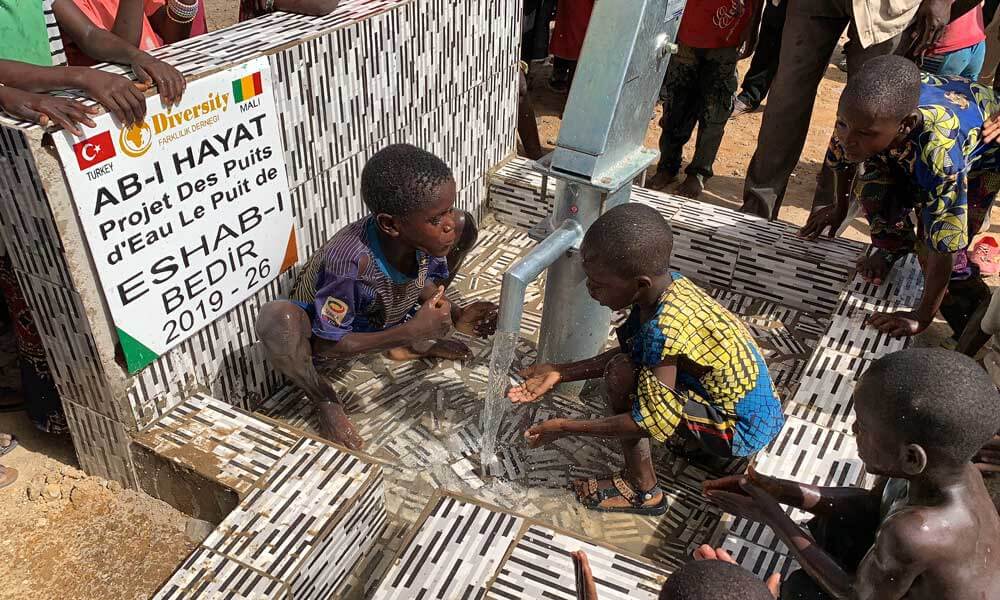 afrika su kuyusu